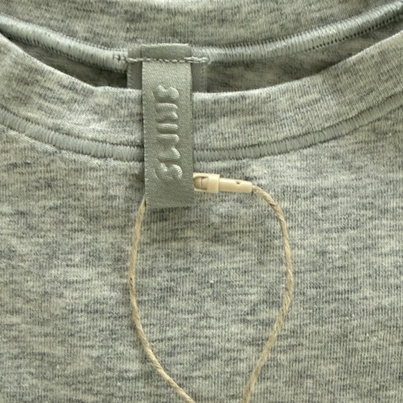 SKIMS Heather Gray Cotton Jersey Top - Picture 3 of 3